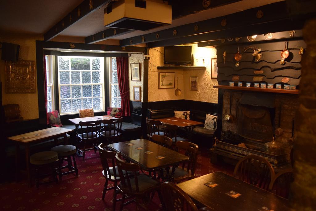 The Angel Inn ألستون المظهر الخارجي الصورة