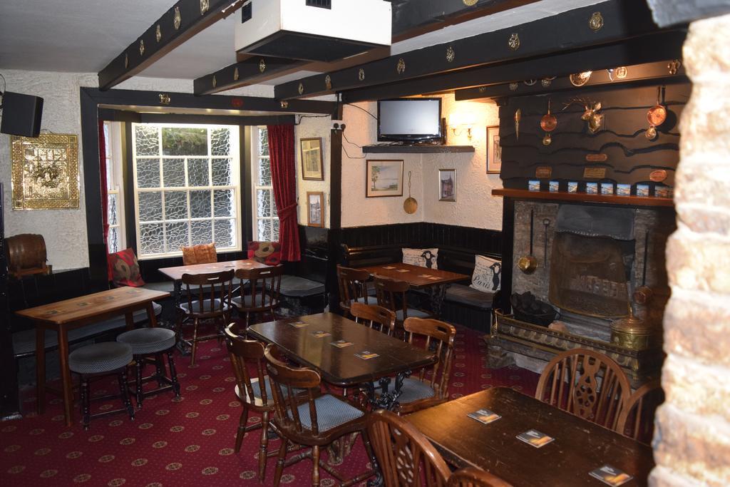 The Angel Inn ألستون المظهر الخارجي الصورة